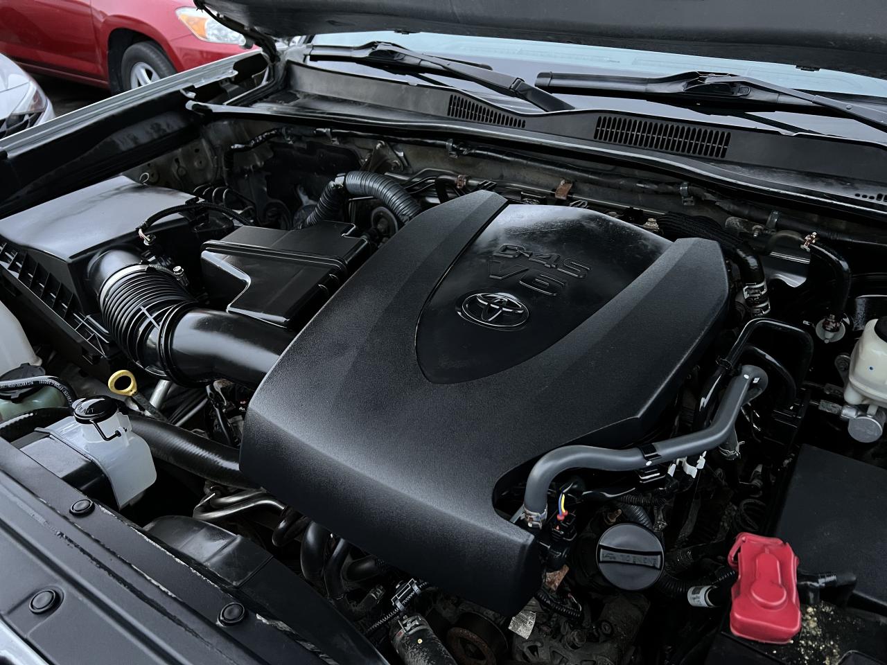 2016 Toyota Tacoma LIMITED Photo