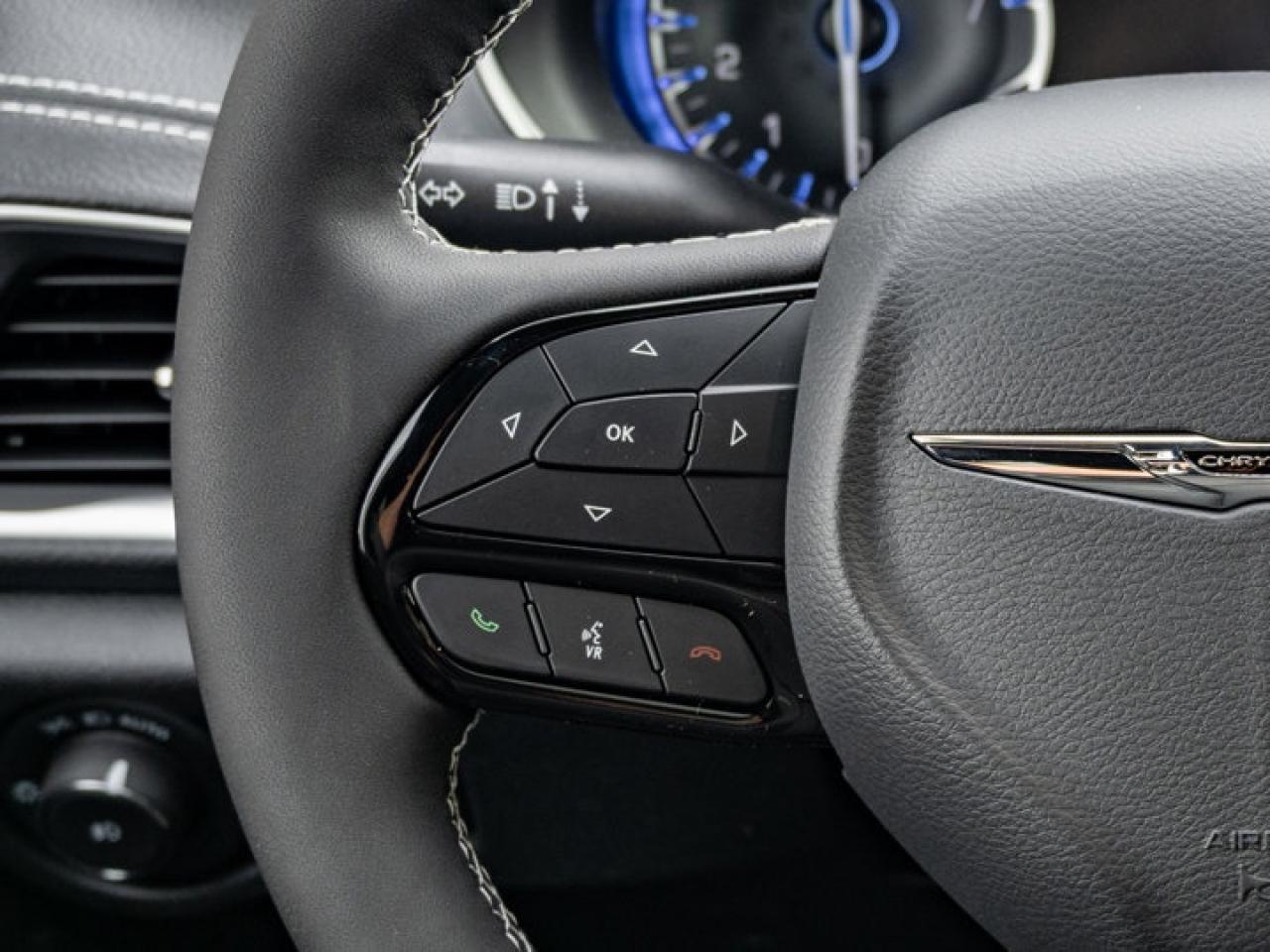 2026 Chrysler Pacifica Limited Photo