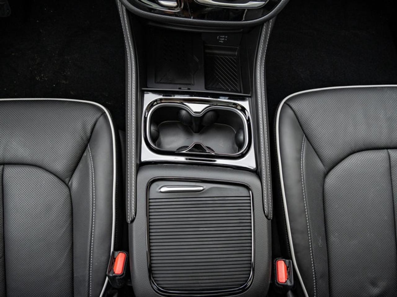 2026 Chrysler Pacifica Limited Photo