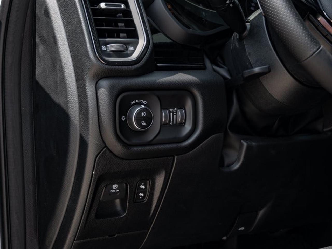 2026 RAM 1500 SPORT Photo