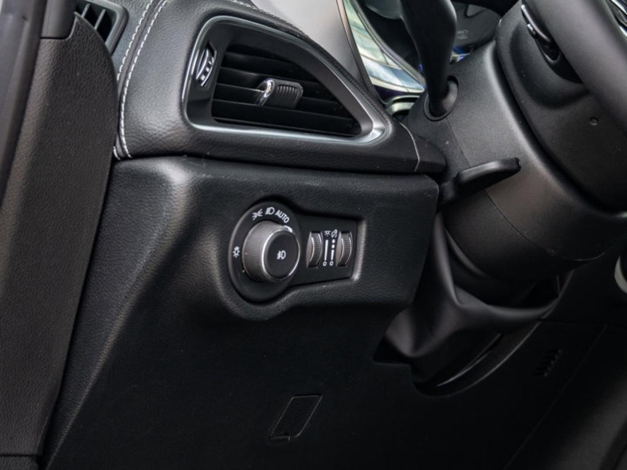 2026 Chrysler Pacifica Limited Photo