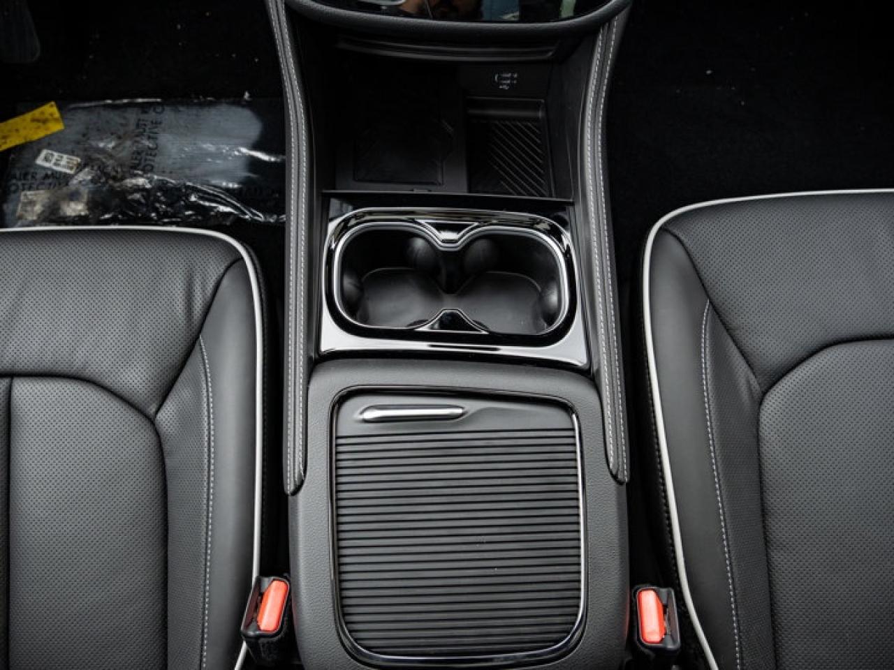 2026 Chrysler Pacifica Limited Photo