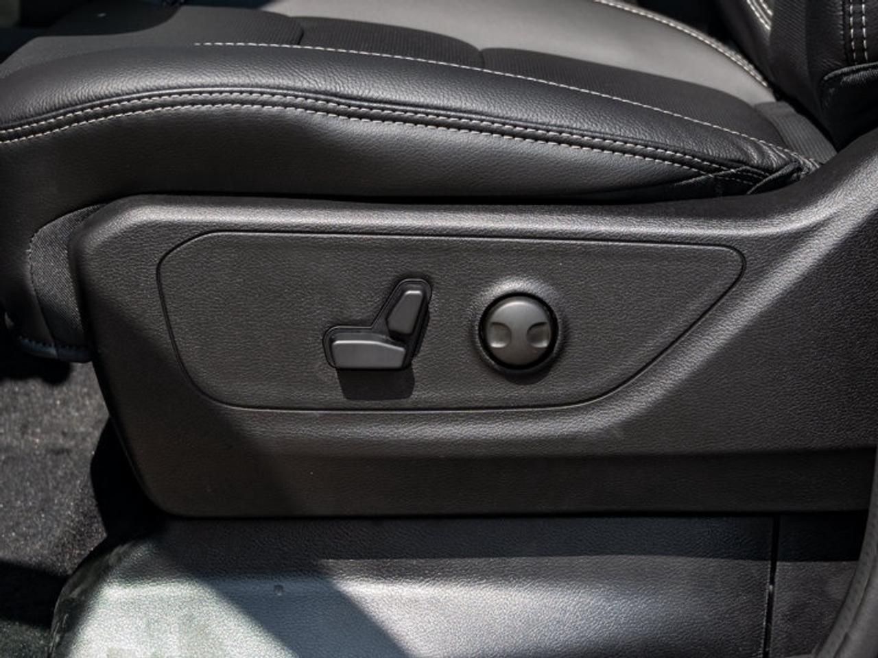 2026 RAM 1500 SPORT Photo