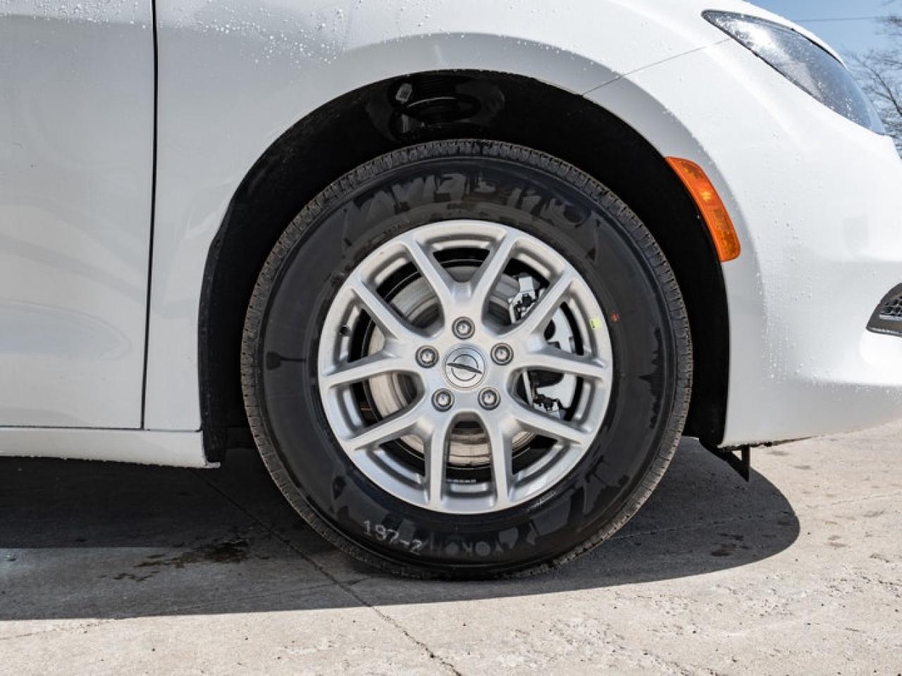 2026 Dodge Grand Caravan SXT Photo