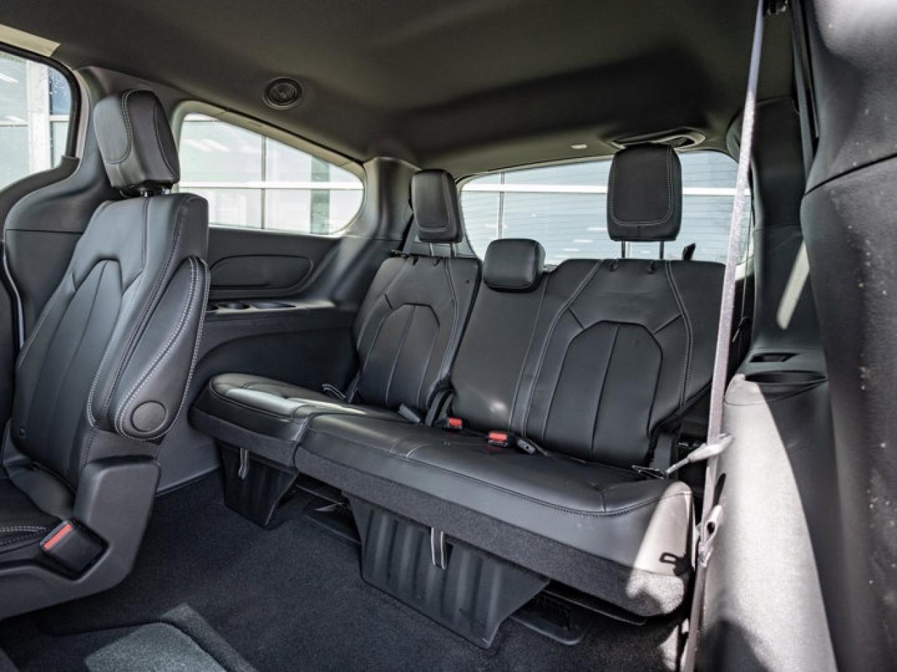 2026 Dodge Grand Caravan SXT Photo