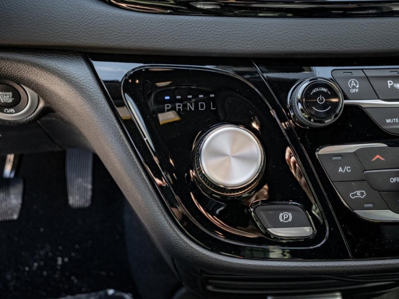 2026 Dodge Grand Caravan SXT Photo