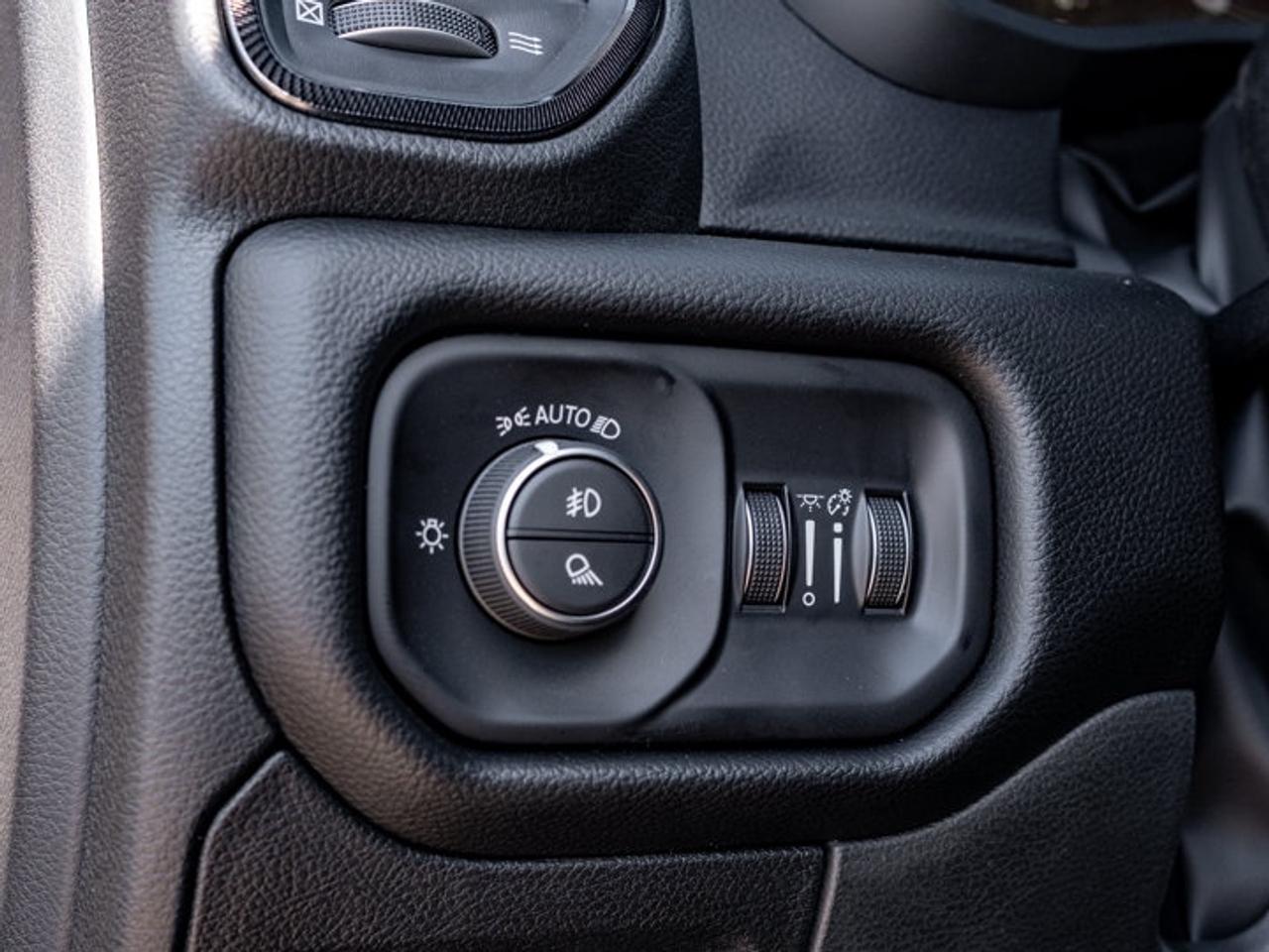 2026 RAM 1500 SPORT Photo