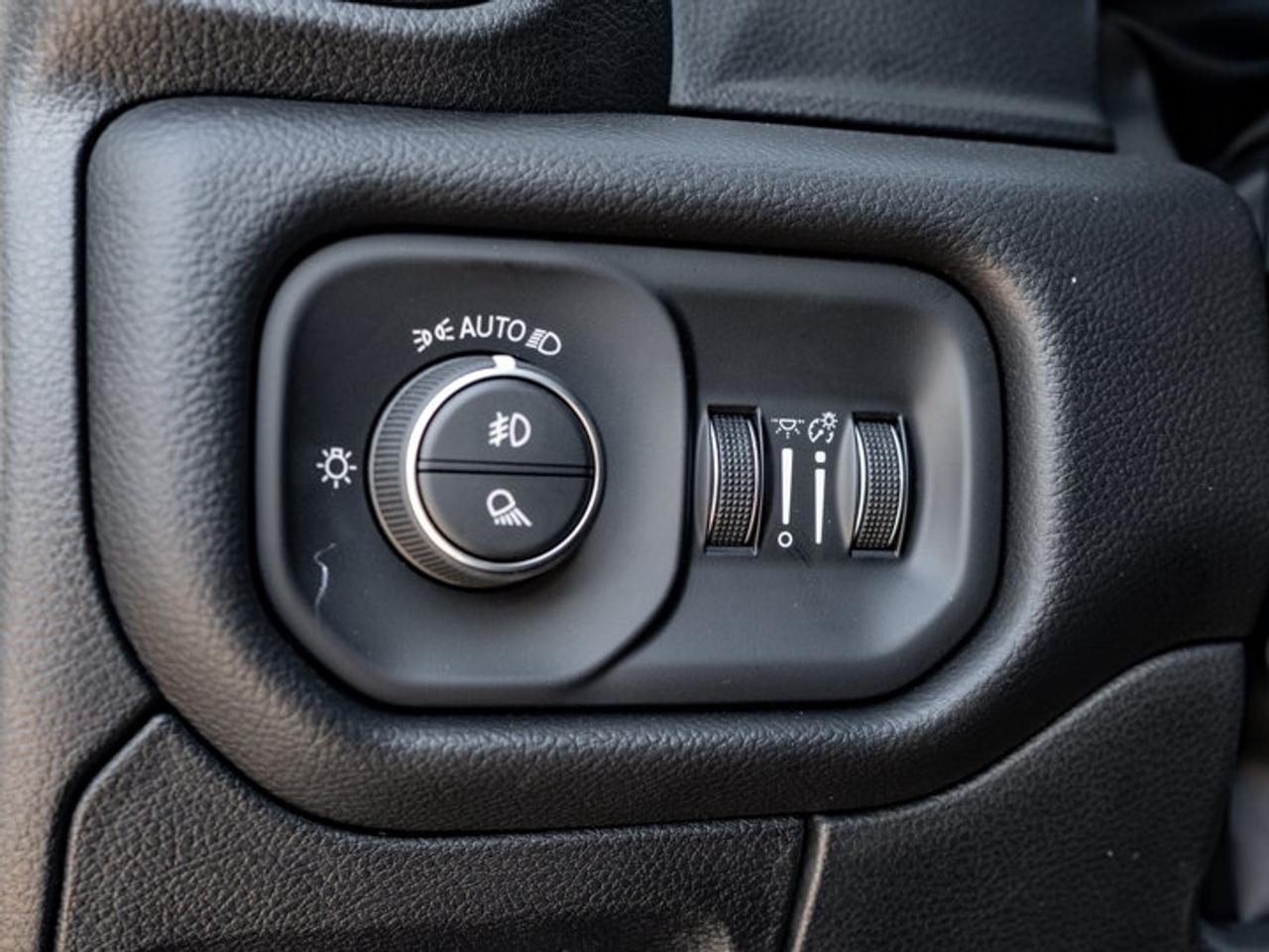 2026 RAM 1500 SPORT Photo