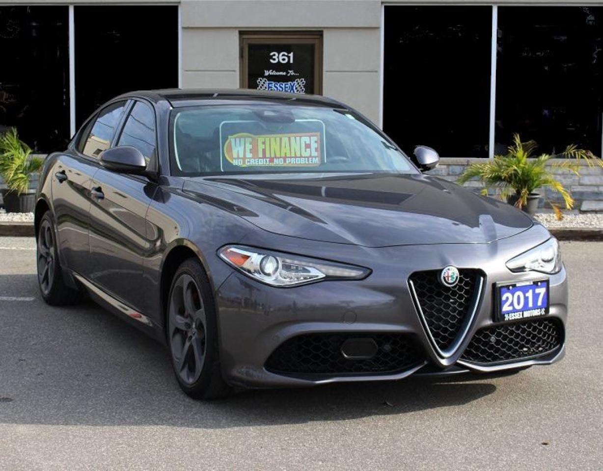 2017 Alfa Romeo Giulia Low Ks*AWD*Heated Leather*Moon Roof*Bluetooth - Photo #3