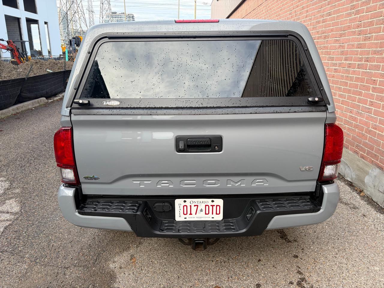 2019 Toyota Tacoma TRD Off Road Photo2