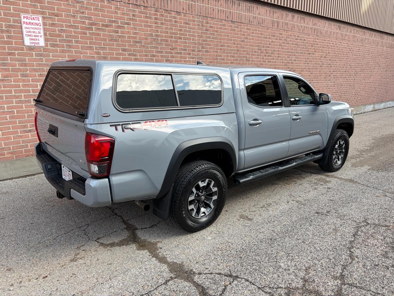 2019 Toyota Tacoma TRD Off Road Photo4