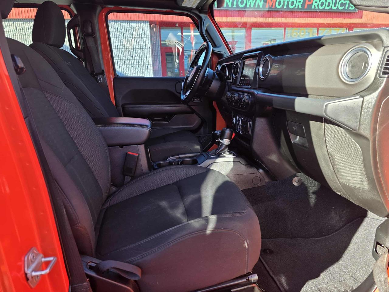2019 Jeep Wrangler Unlimited Sahara 4X4 Photo