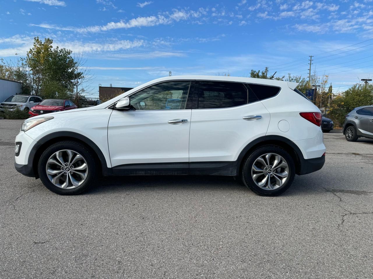 2013 Hyundai Santa Fe LIMITED - Photo #8
