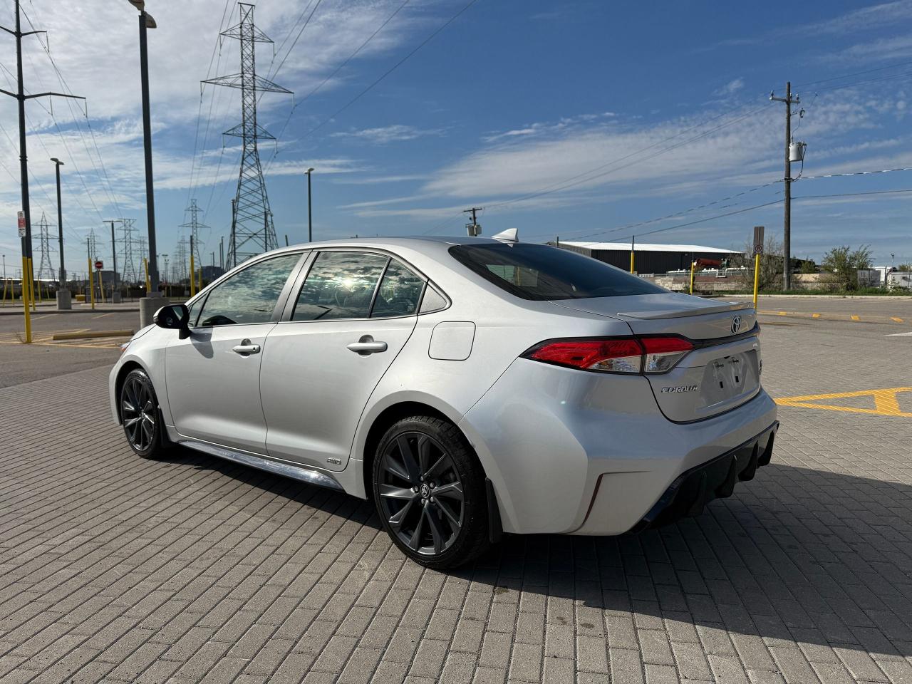 2024 Toyota Corolla Hybrid SE*AWD*SUNROOF*ONE OWNER* Photo3