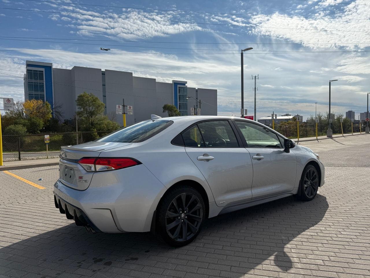 2024 Toyota Corolla Hybrid SE*AWD*SUNROOF*ONE OWNER* - Photo #6