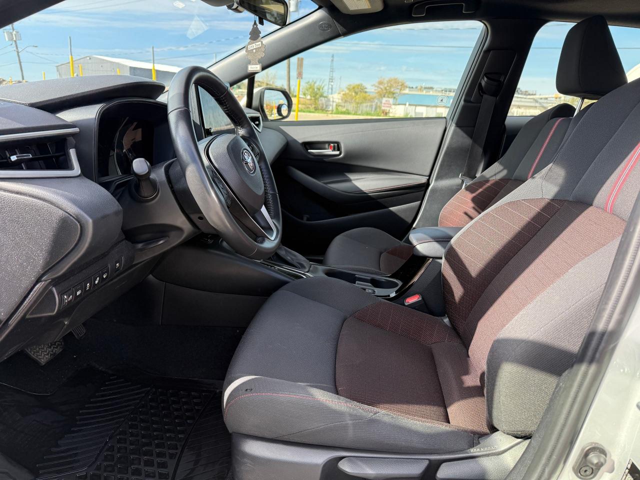 2024 Toyota Corolla Hybrid SE*AWD*SUNROOF*ONE OWNER* - Photo #10