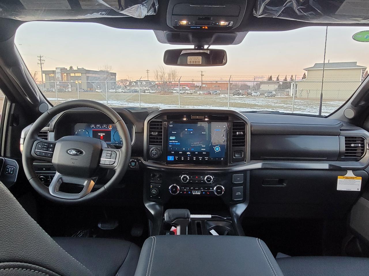 2025 Ford F-150 Lariat Photo5