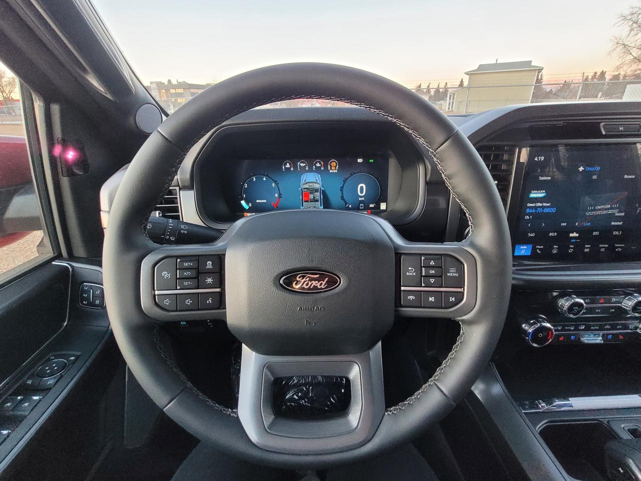 2025 Ford F-150 Lariat Photo5