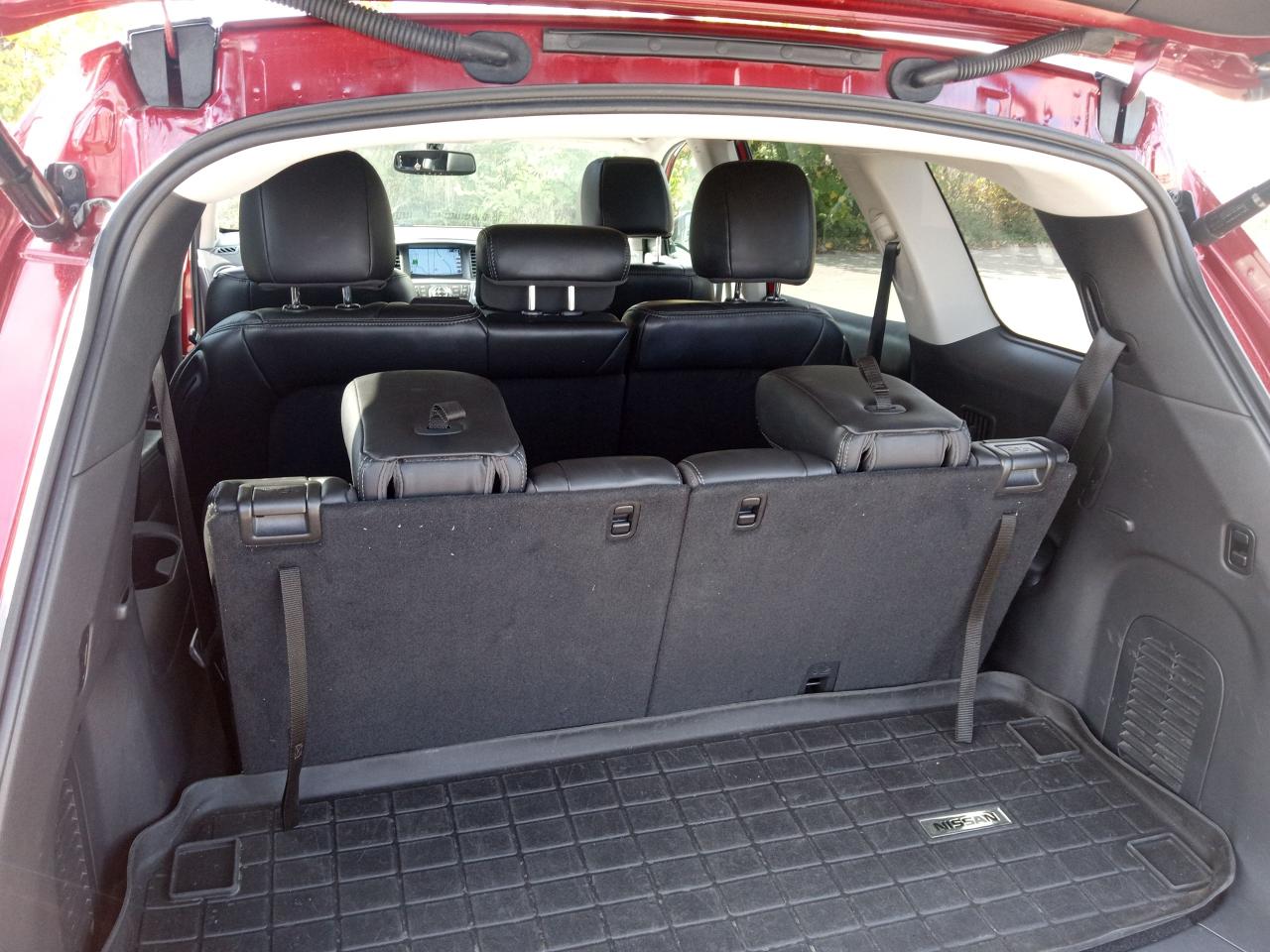 2017 Nissan Pathfinder SL - Photo #17