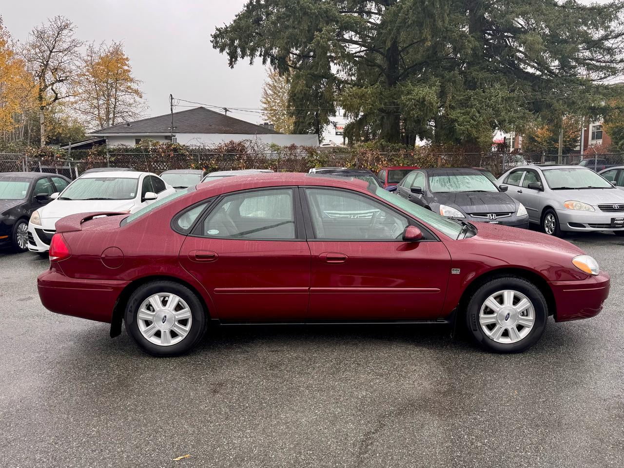 2005 Ford Taurus SEL FINANCING AVAILABLE Photo4