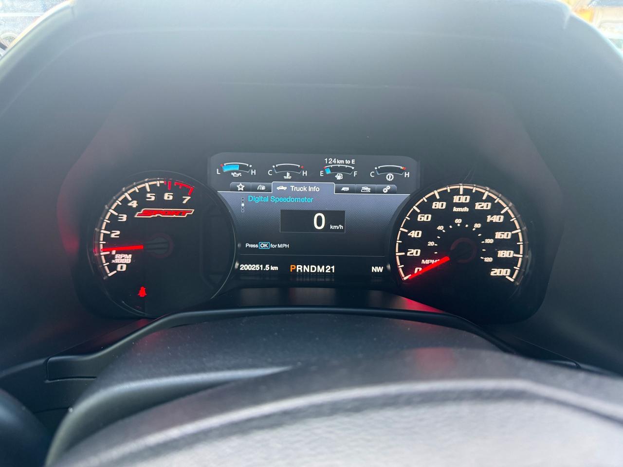 2016 Ford F-150 Lariat - Photo #10