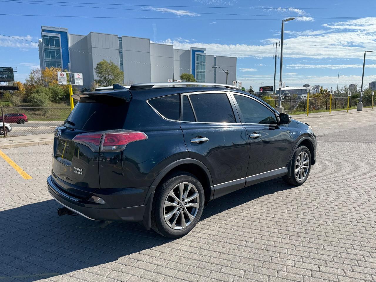 2017 Toyota RAV4 Limited*HYBRID*LOADED*CLEAN CARFAX* - Photo #7