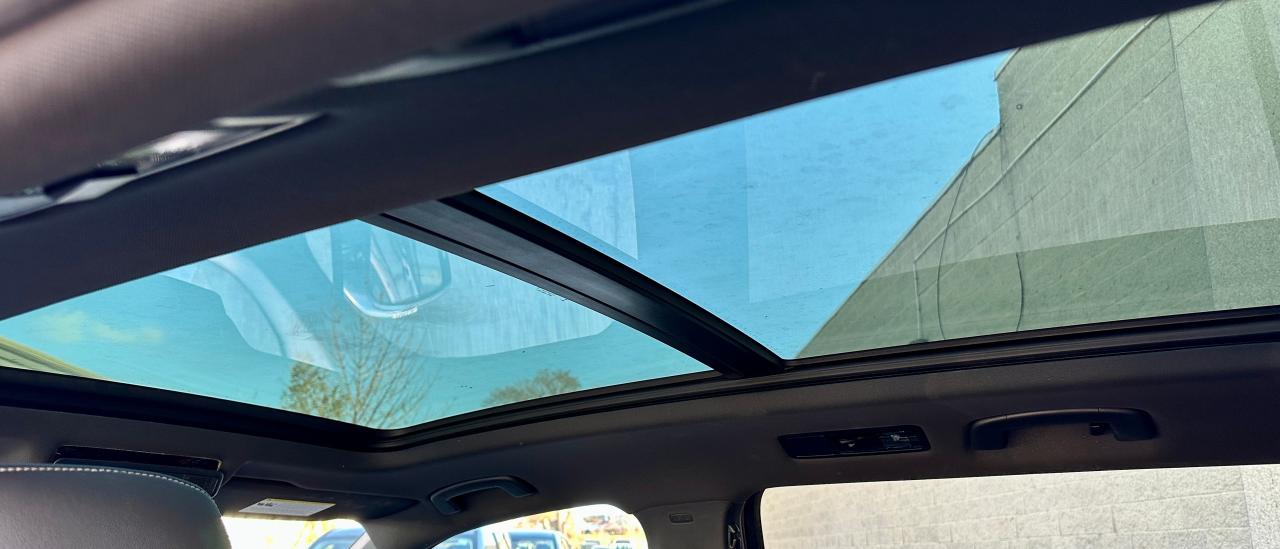 2021 Volkswagen Tiguan HIGHLINE | NO ACCIDENTS | R-LINE | LEATHER | NAVI Photo