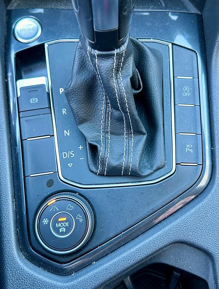 2021 Volkswagen Tiguan HIGHLINE | NO ACCIDENTS | R-LINE | LEATHER | NAVI Photo