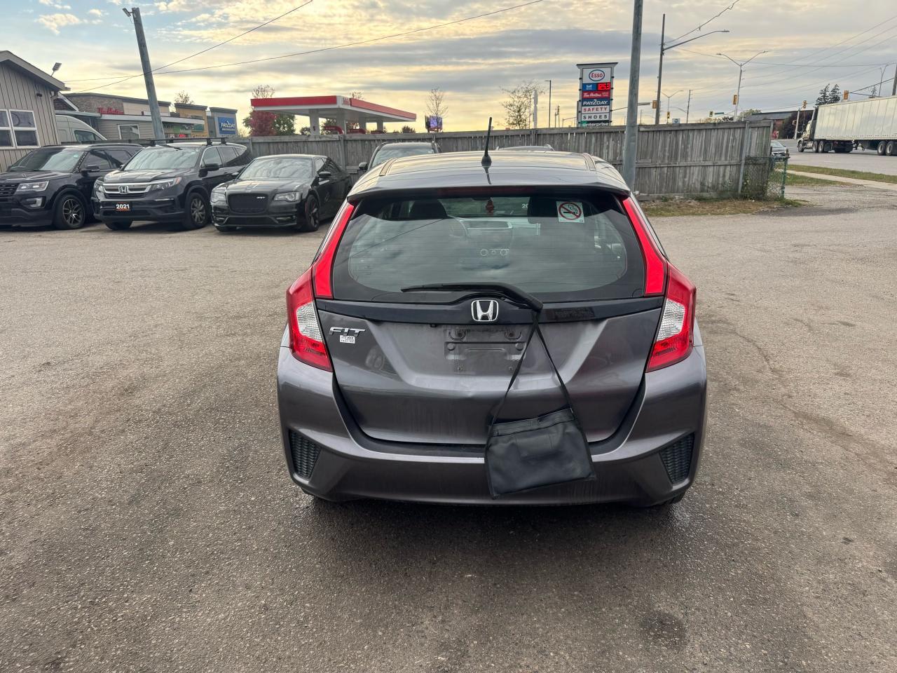 2017 Honda Fit LX, WELL MAINTAINED, RELIABLE, CERTIFIED Photo3