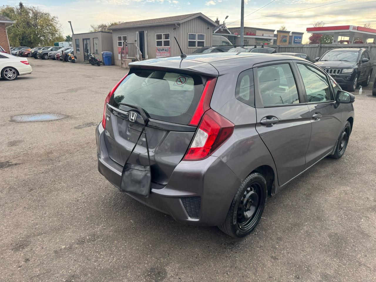 2017 Honda Fit LX, WELL MAINTAINED, RELIABLE, CERTIFIED Photo4