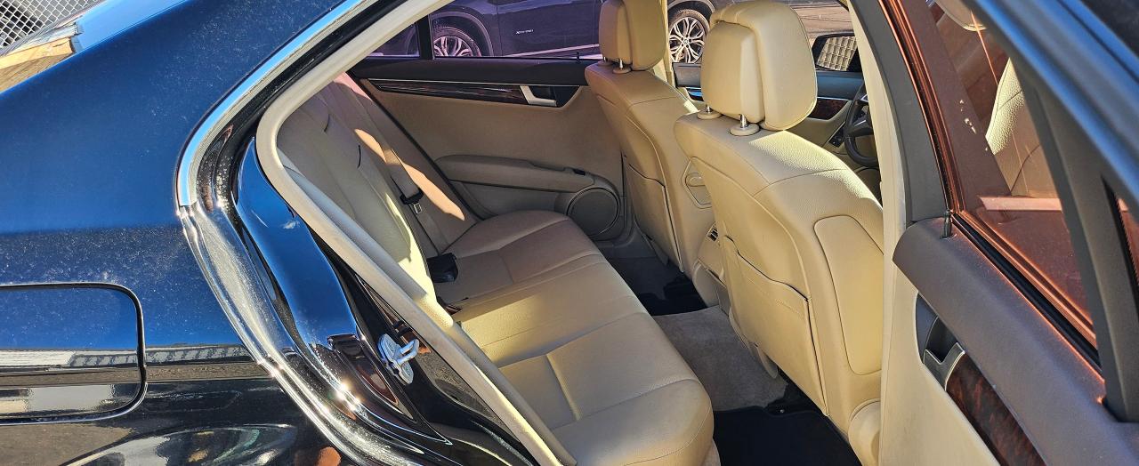 2013 Mercedes-Benz C 300 4dr Sdn C 300 4MATIC - Photo #12
