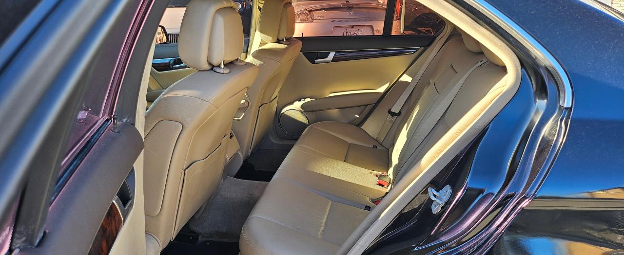 2013 Mercedes-Benz C 300 4dr Sdn C 300 4MATIC - Photo #11