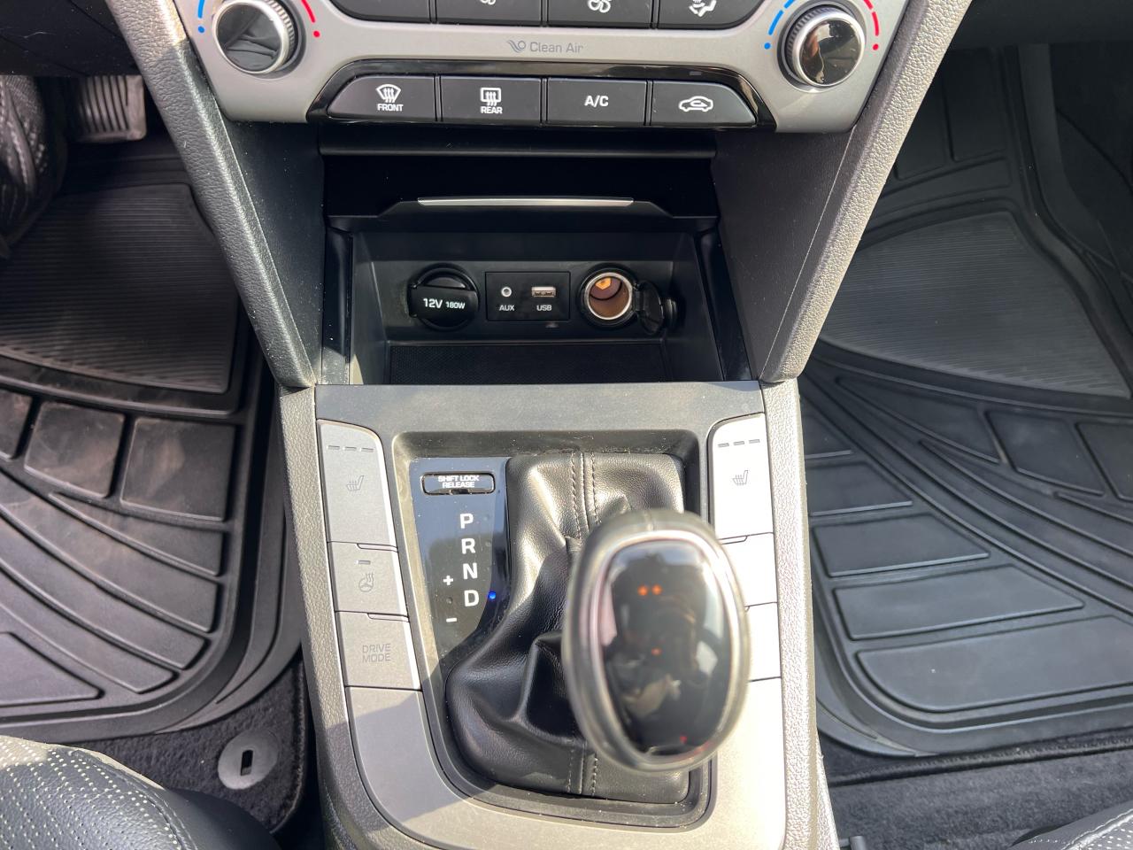 2018 Hyundai Elantra Limited Photo18