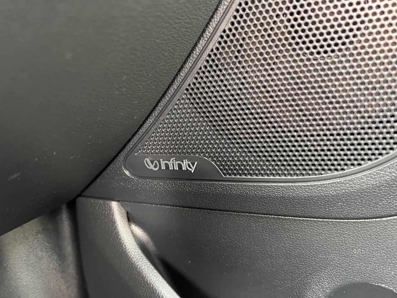 2018 Hyundai Elantra Limited Photo21