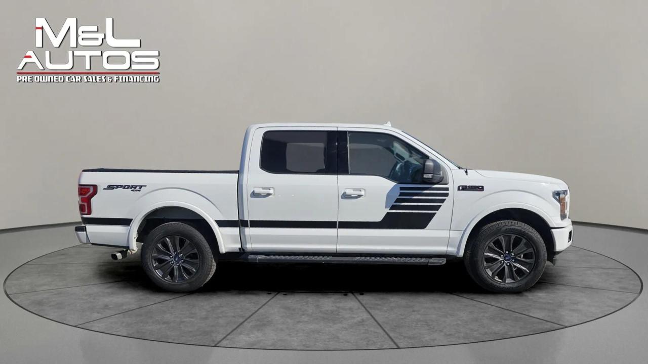2018 Ford F-150 XLT 4WD SuperCrew 5.5' Box Photo3