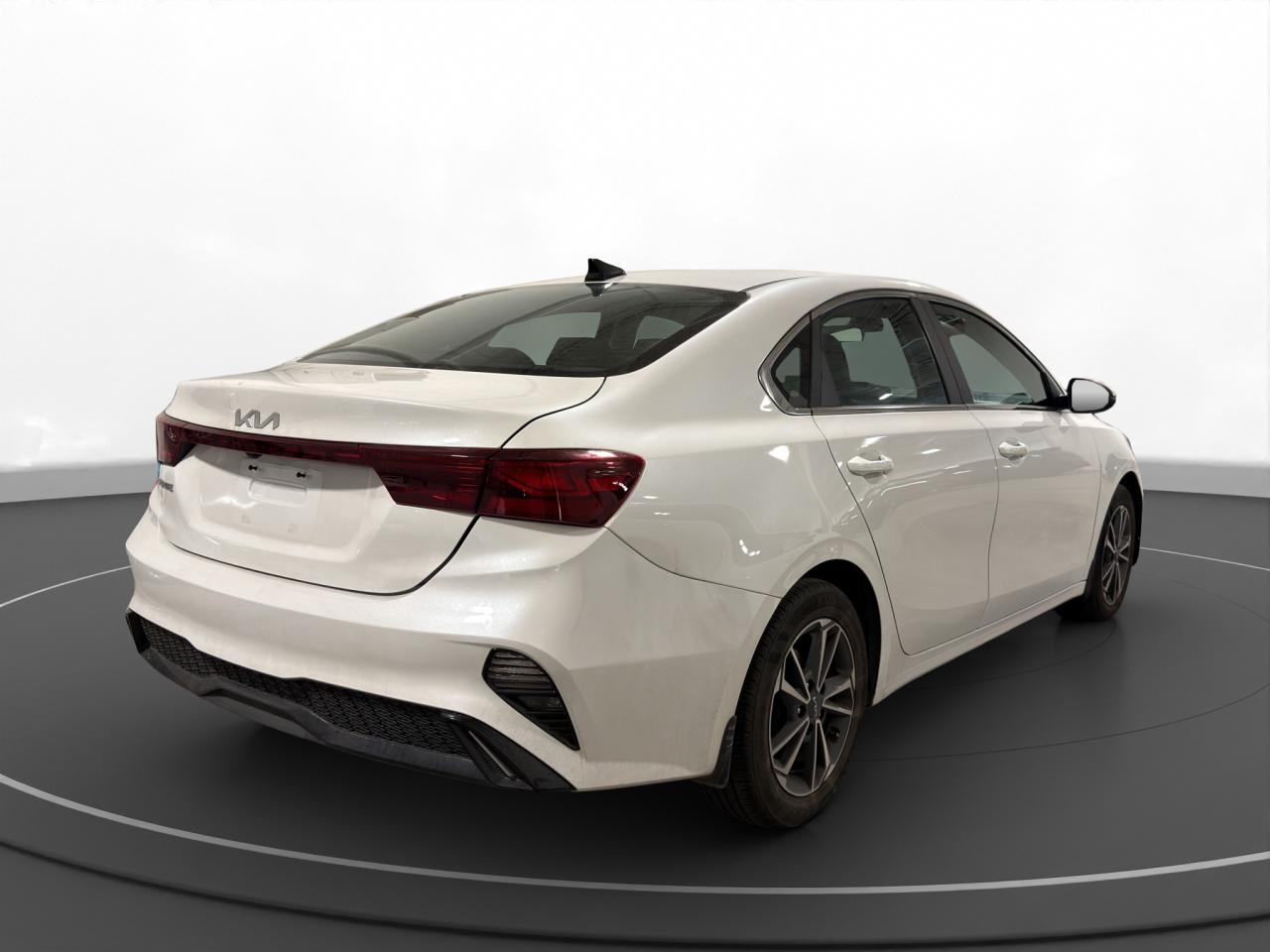 2022 Kia Forte EX IVT - Photo #7