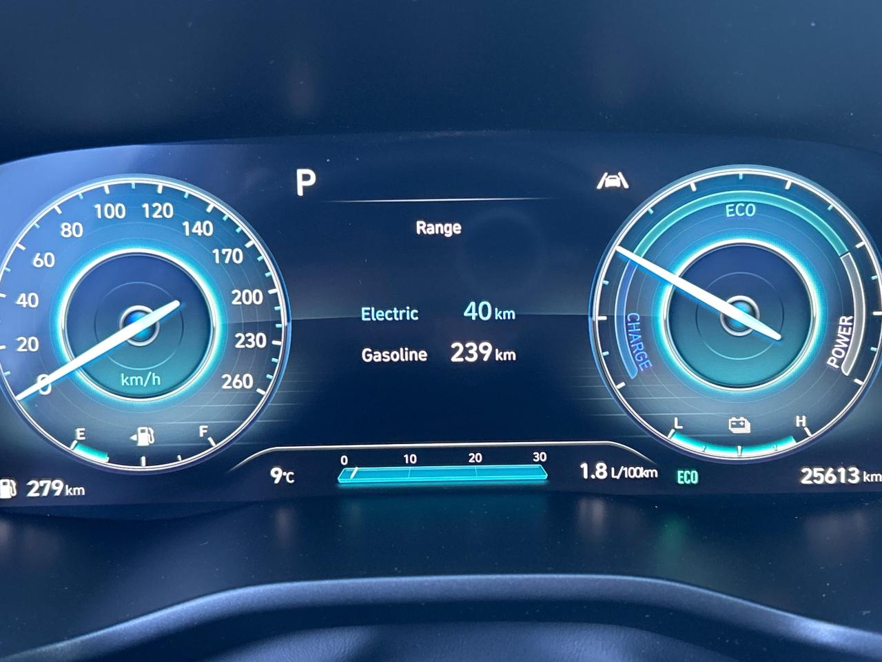 2023 Hyundai Santa Fe PLUG-IN HYBRID Luxury Photo