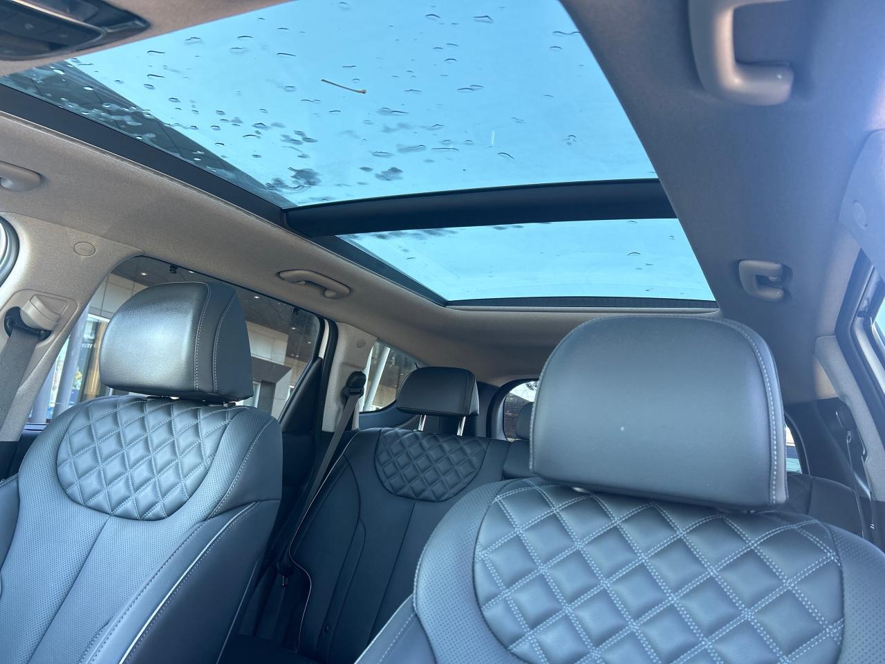 2023 Hyundai Santa Fe PLUG-IN HYBRID Luxury Photo