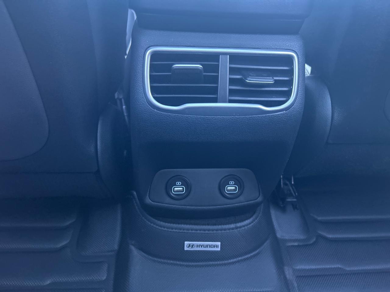 2023 Hyundai Santa Fe PLUG-IN HYBRID Luxury Photo