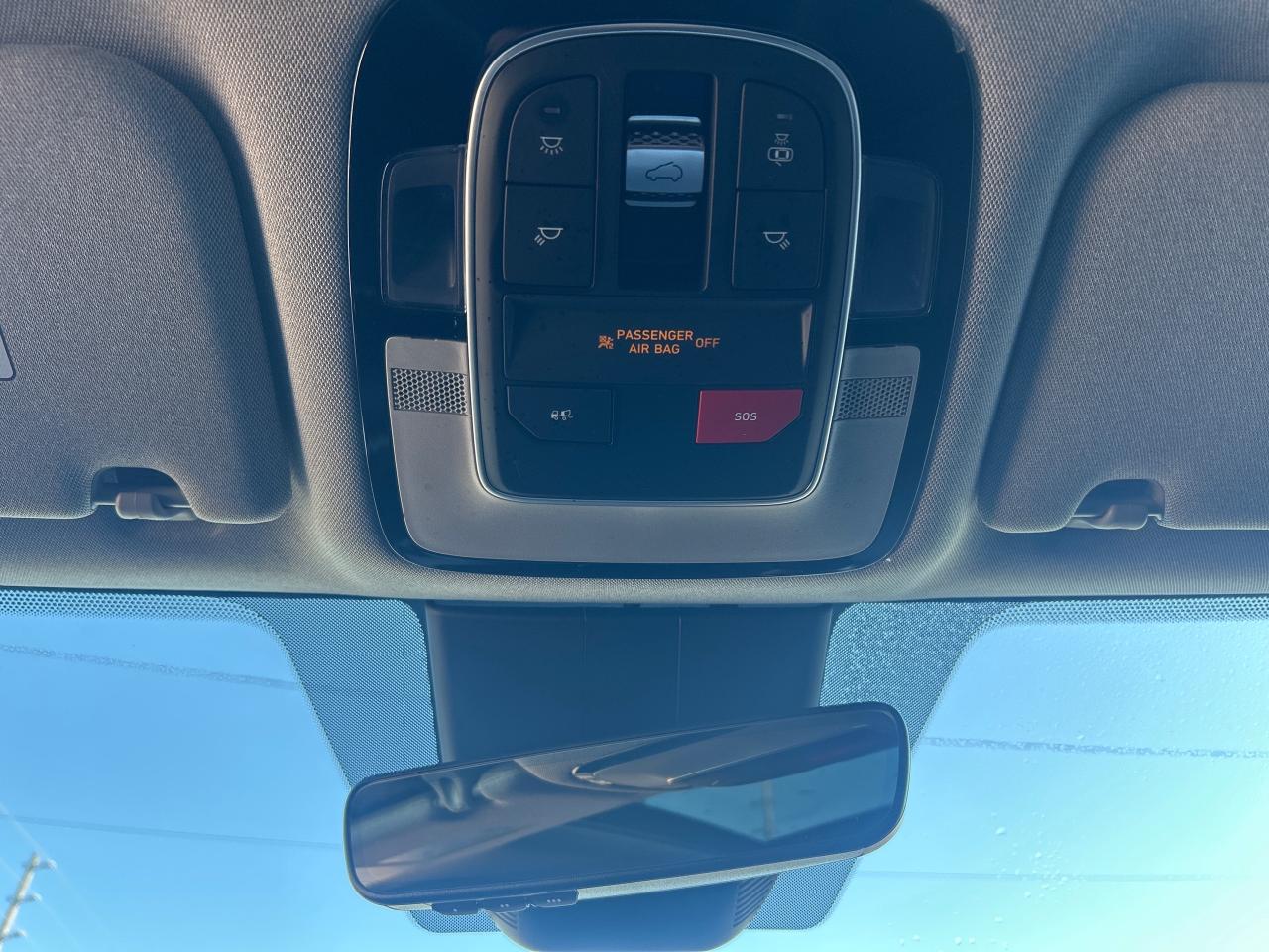 2023 Hyundai Santa Fe PLUG-IN HYBRID Luxury Photo