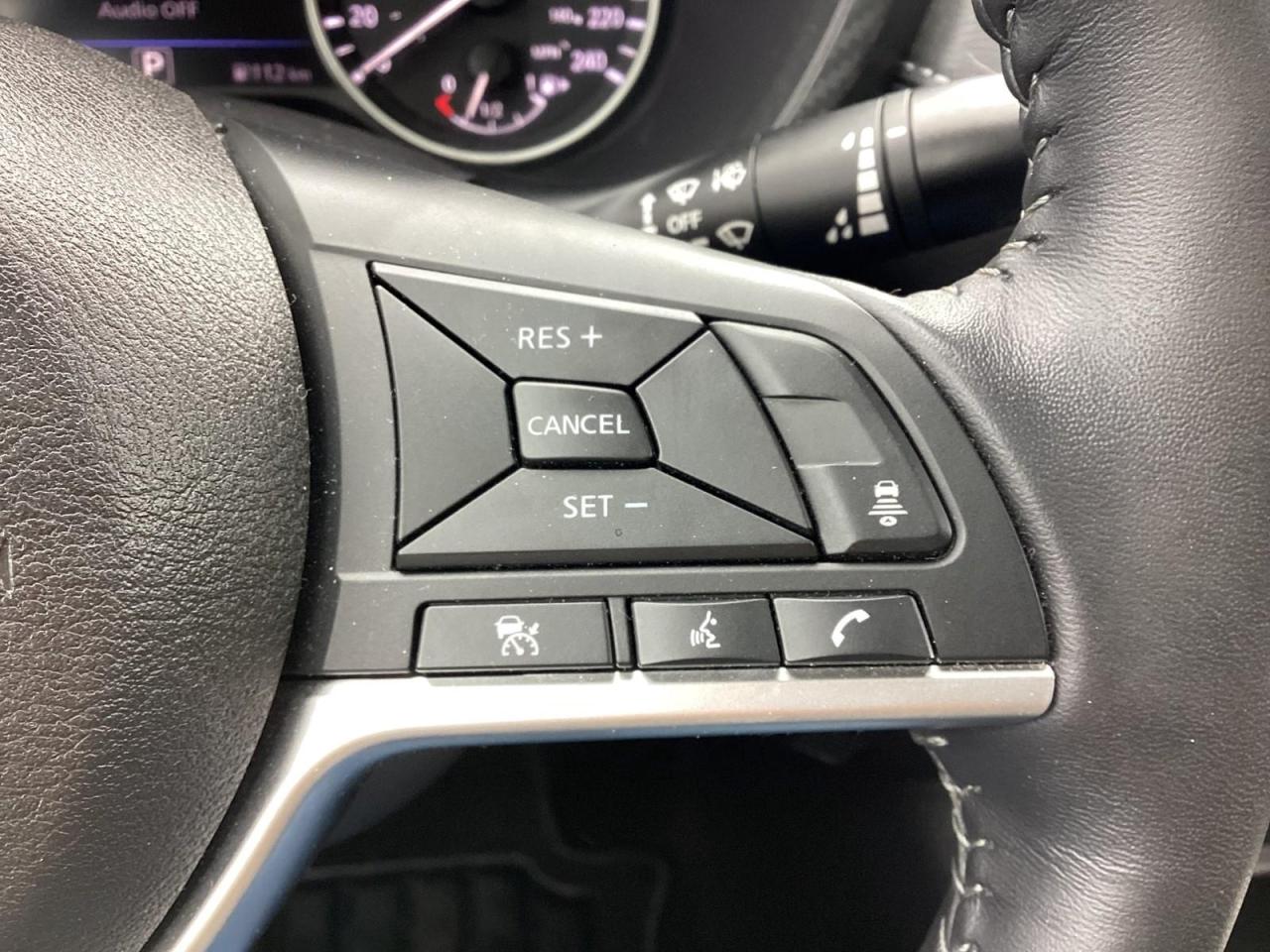 2021 Nissan Sentra SV Photo