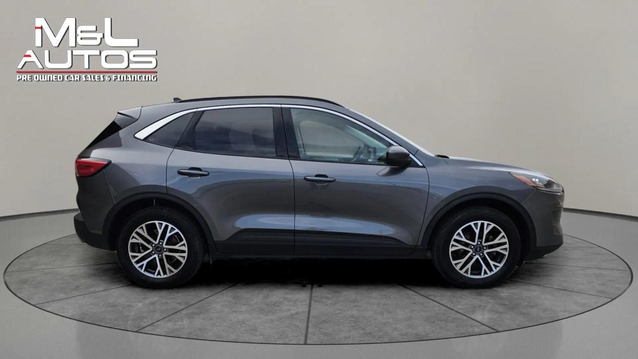2021 Ford Escape SEL Hybrid AWD - Photo #4
