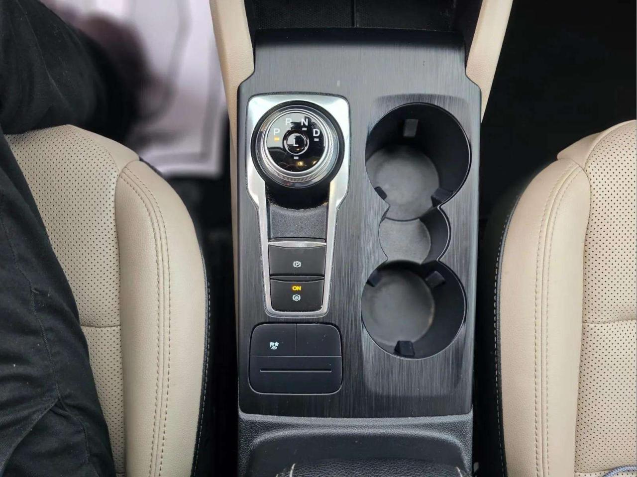 2021 Ford Escape SEL Hybrid AWD - Photo #18