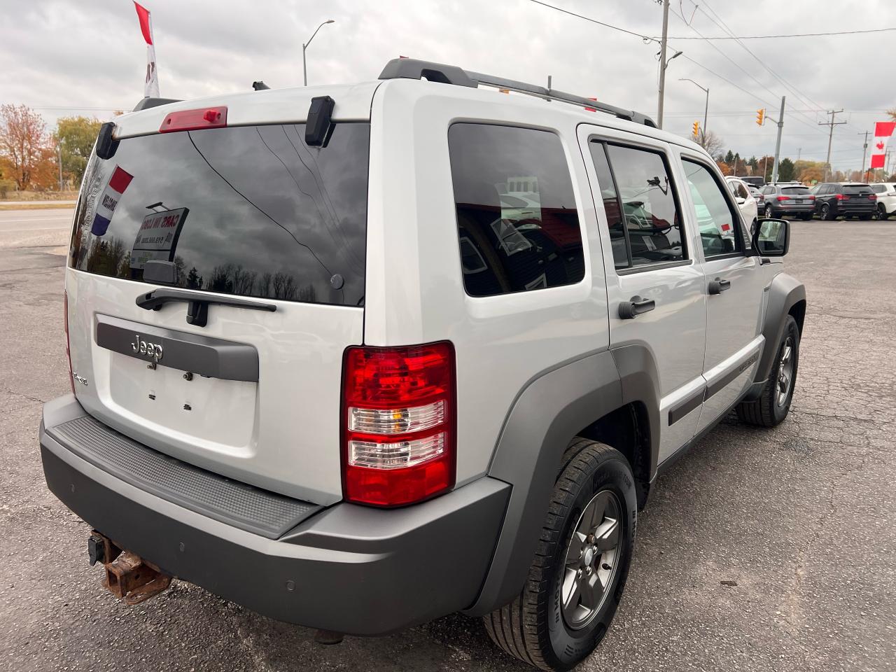 2011 Jeep Liberty Renegade Photo31