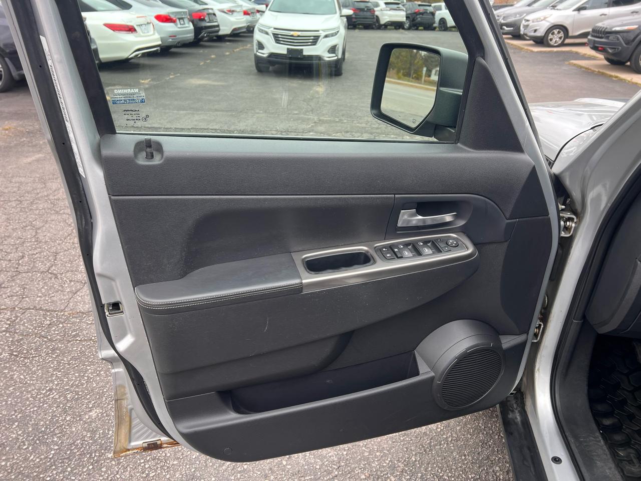 2011 Jeep Liberty Renegade Photo