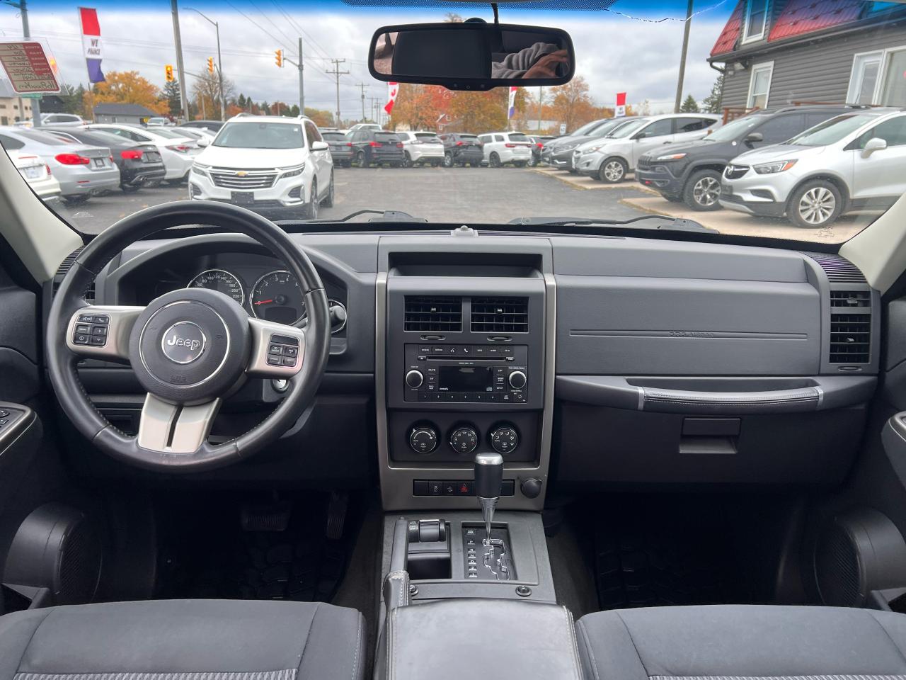 2011 Jeep Liberty Renegade Photo18