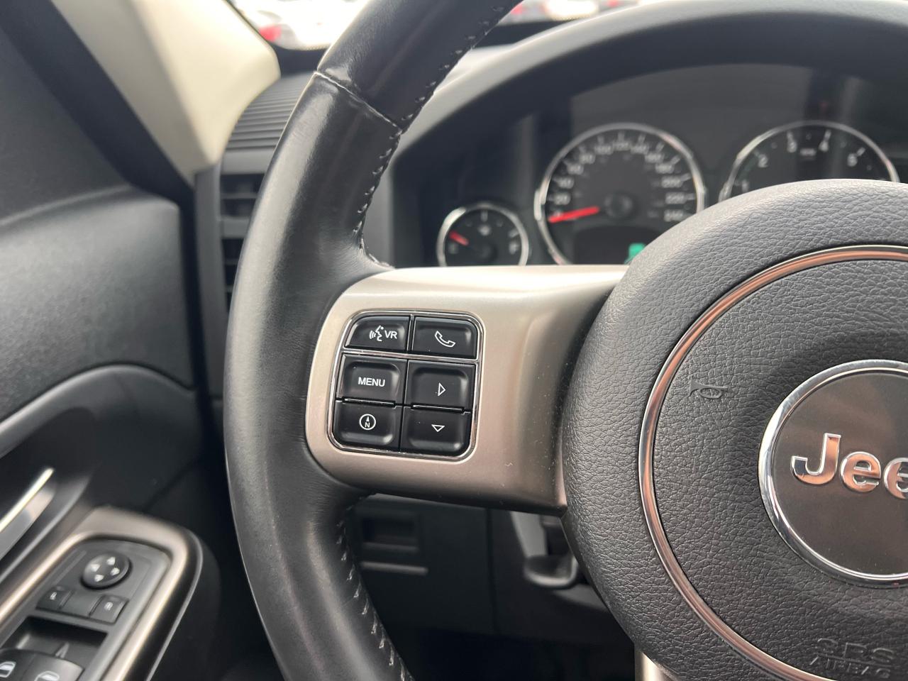 2011 Jeep Liberty Renegade Photo21