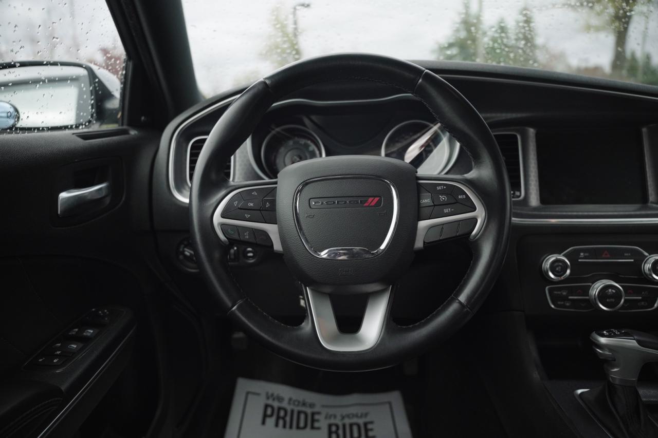 2016 Dodge Charger SXT Photo