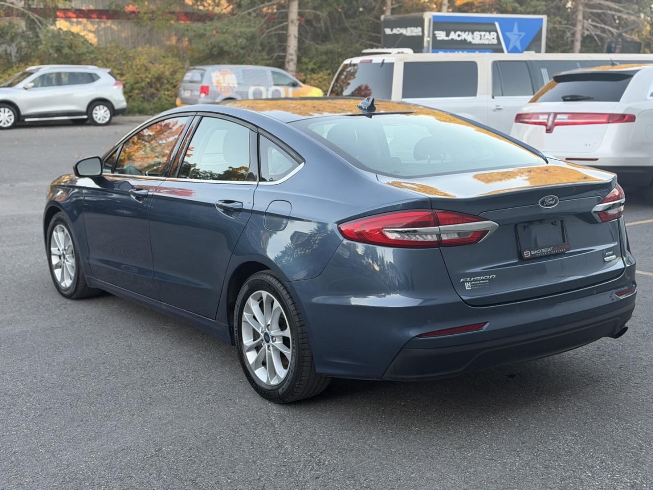 2019 Ford Fusion SE Photo