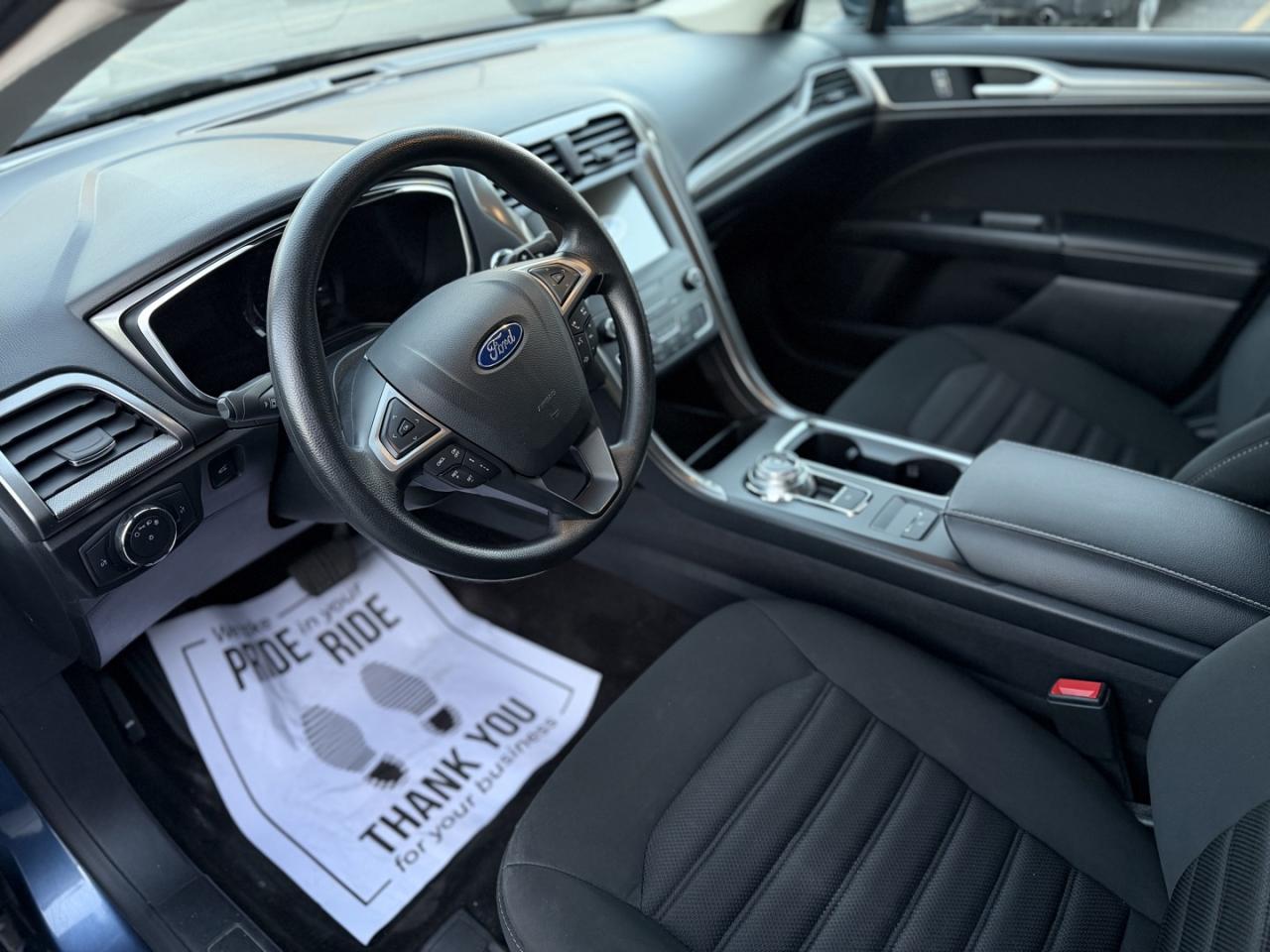 2019 Ford Fusion SE - Photo #9